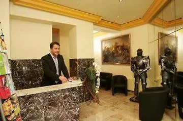Rheinmetropole Hotel Dusseldorf 3*,