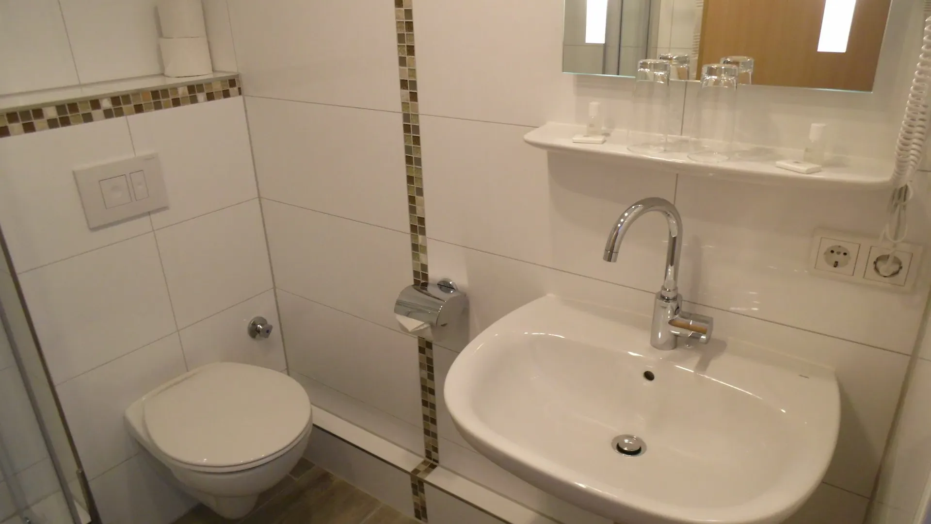 Rheinmetropole Hotel Dusseldorf